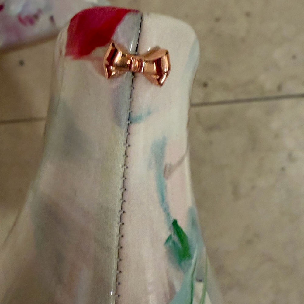 Ted Baker Multicolor Floral Heels called “Hanging Gardens”.  Stunning - Picture 11 of 13